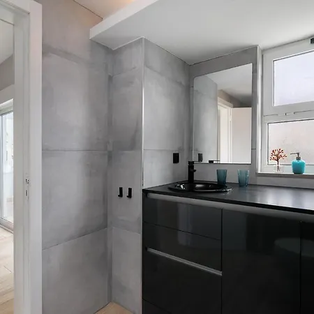 Natural Grey Apartment *